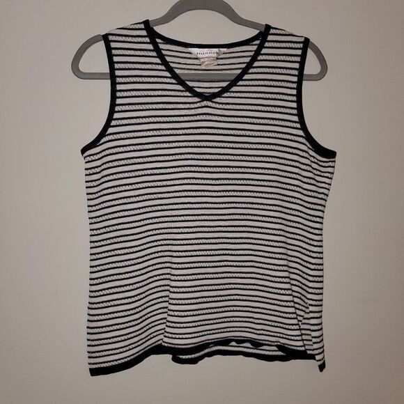 EXCLUSIVELY MISOOK WHITE AND BLACK TANK BLOUSE SIZE LARGE - Picture 1 of 4